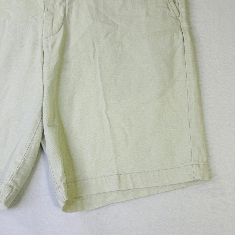 IZOD Saltwater Dock Chino Shorts Mens 32/9.5 Stone Beige Flat Front Cotton Twill